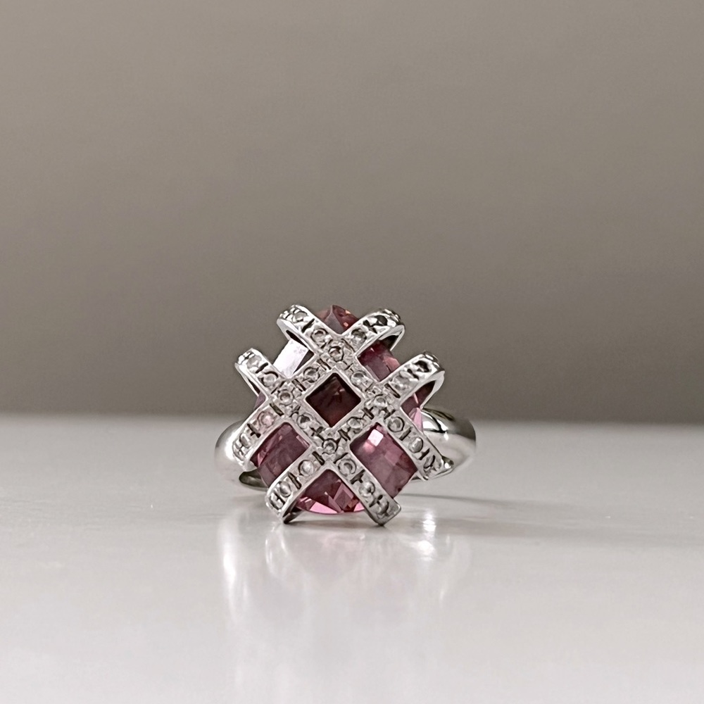 14k white gold pink sapphire and diamond chips ring
